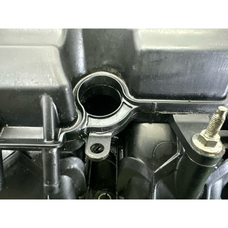 Впускний колектор (впускная система) LAND ROVER Range Rover Evoque L538 2016 2.0 LR083482