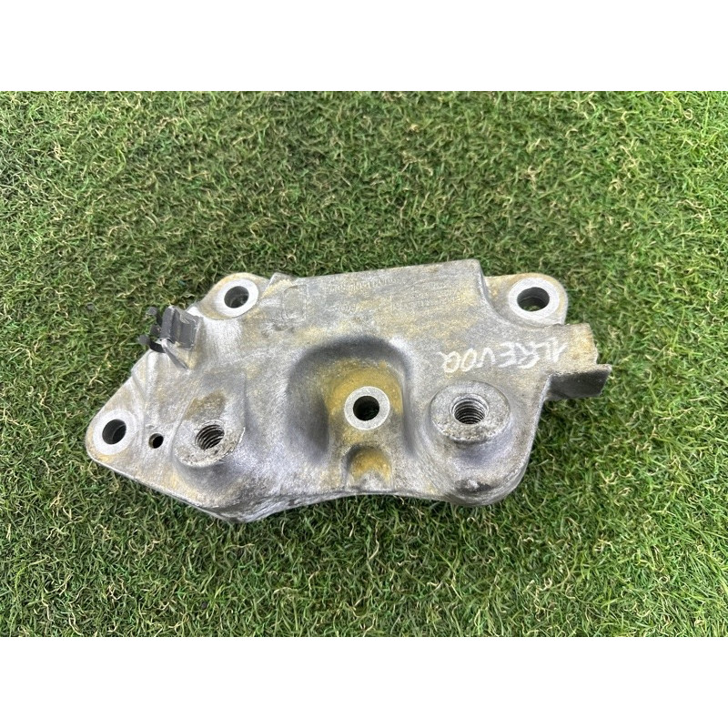 Кронштейн КПП (трансмиссия) LAND ROVER Range Rover Evoque L538 2016 2.0 LR047379