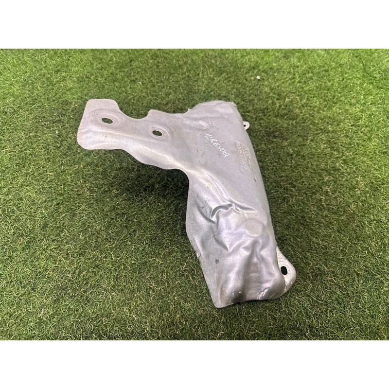 Защита коллектора (выпускная система) LAND ROVER Range Rover Evoque L538 2016 2.0 LR025679