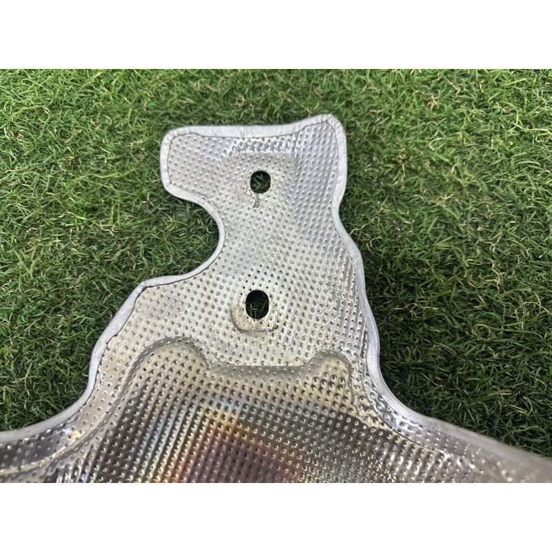 Защита коллектора (выпускная система) LAND ROVER Range Rover Evoque L538 2016 2.0 LR025679