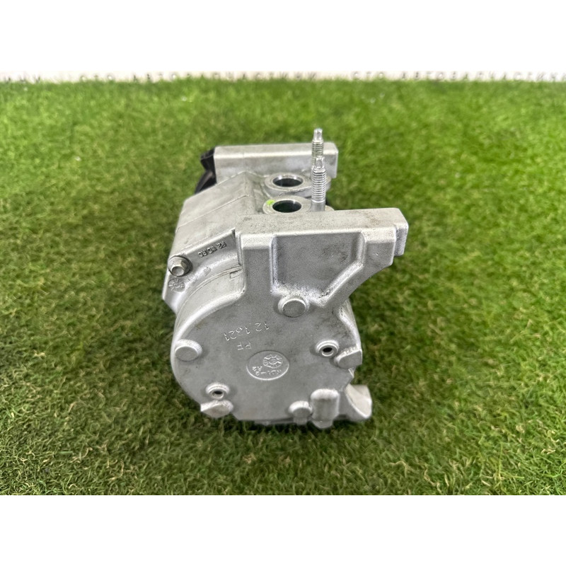 Компрессор кондиционера (отопление и кондиционирование) Jeep Grand Cherokee WK2 2018 3.6 68251534AE