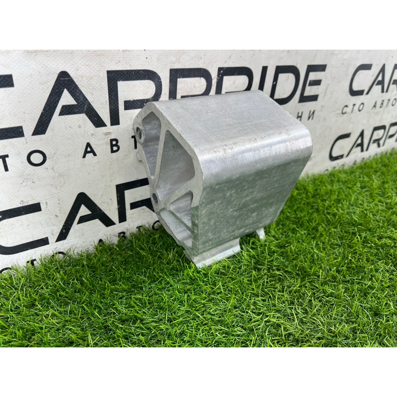 Кронштейн радиатора (кузов и элементы) Mercedes-Benz EQB 350 X243 2022 A2476280900