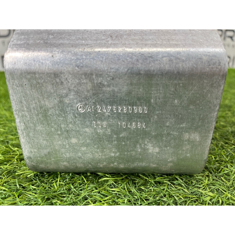 Кронштейн радиатора (кузов и элементы) Mercedes-Benz EQB 350 X243 2022 A2476280900