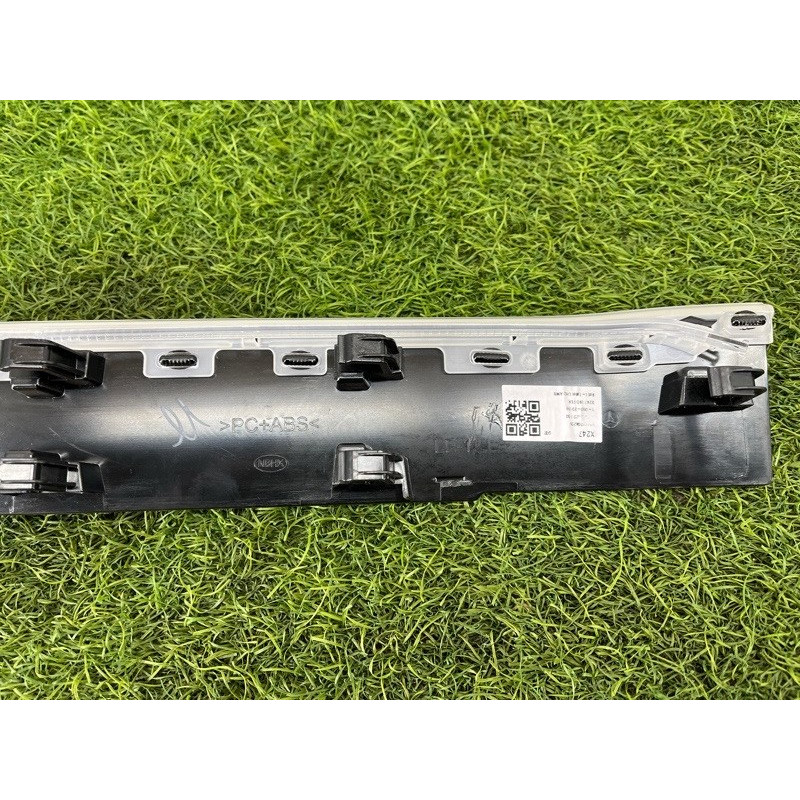 Декоративная накладка торпедо (салон) Mercedes-Benz EQB 350 X243 2022 A2476802102