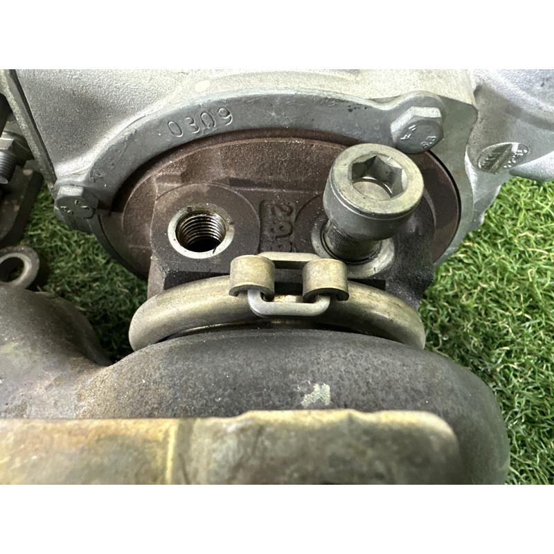 Турбина (выпускная система) LAND ROVER Range Rover Evoque L538 2016 2.0 LR066515