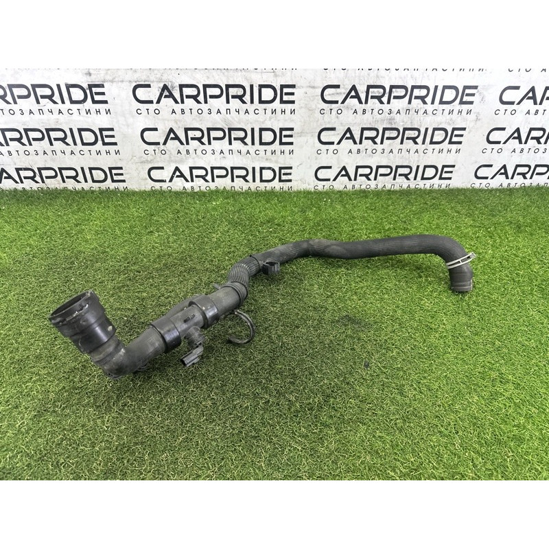 Патрубок (система охлаждения) LAND ROVER Range Rover Evoque L538 2016 2.0 LR049638