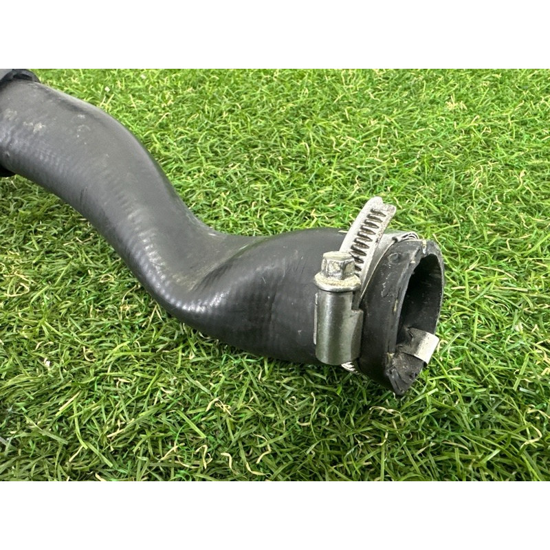 Патрубок (система охлаждения) LAND ROVER Range Rover Evoque L538 2016 2.0 LR032347