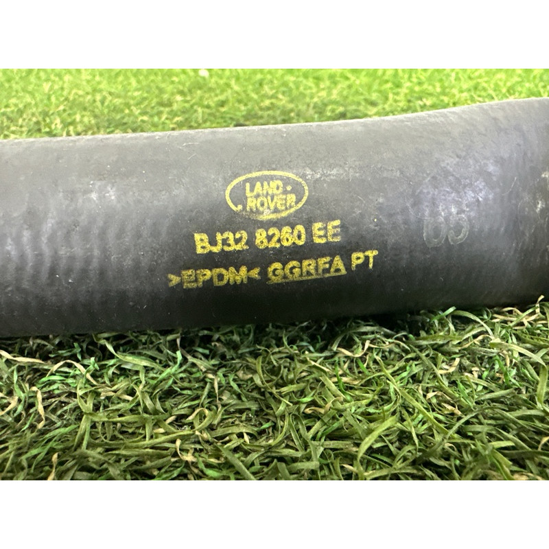 Патрубок (система охлаждения) LAND ROVER Range Rover Evoque L538 2016 2.0 LR032347