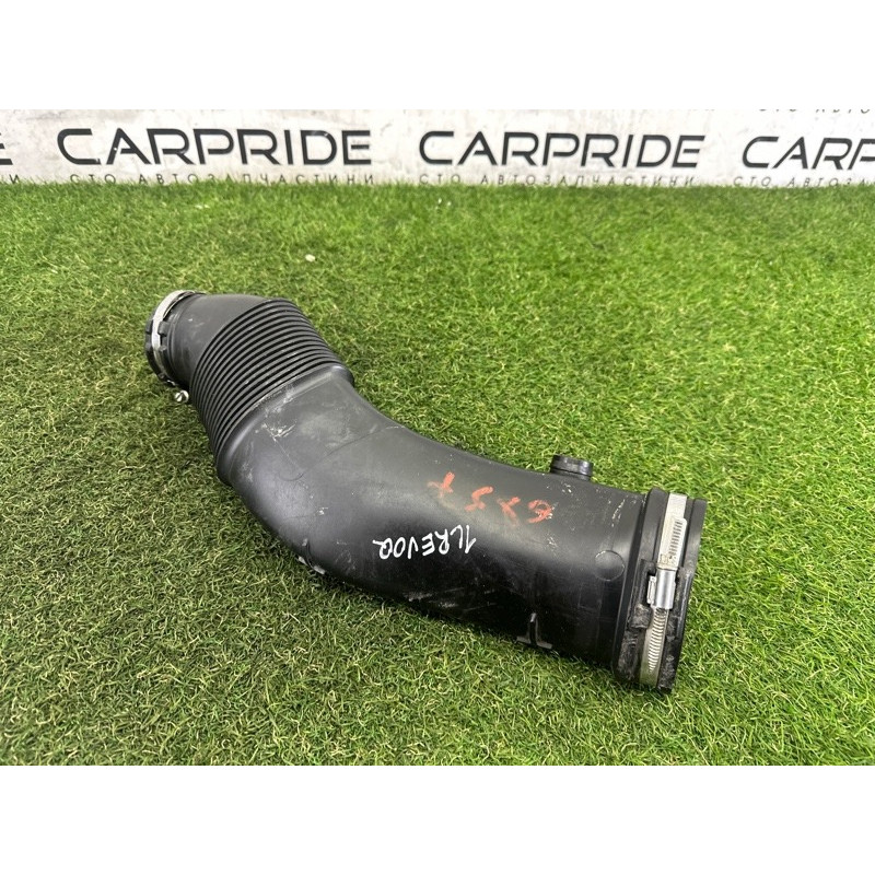 Патрубок воздушного фильтра (впускная система) LAND ROVER Range Rover Evoque L538 2016 2.0 LR024307