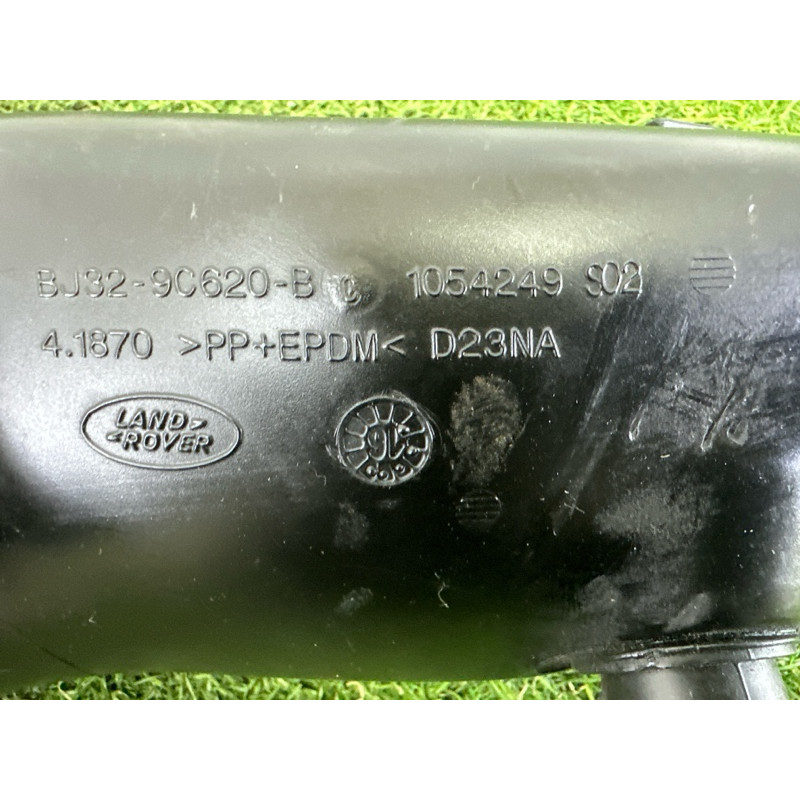 Патрубок воздушного фильтра (впускная система) LAND ROVER Range Rover Evoque L538 2016 2.0 LR024307