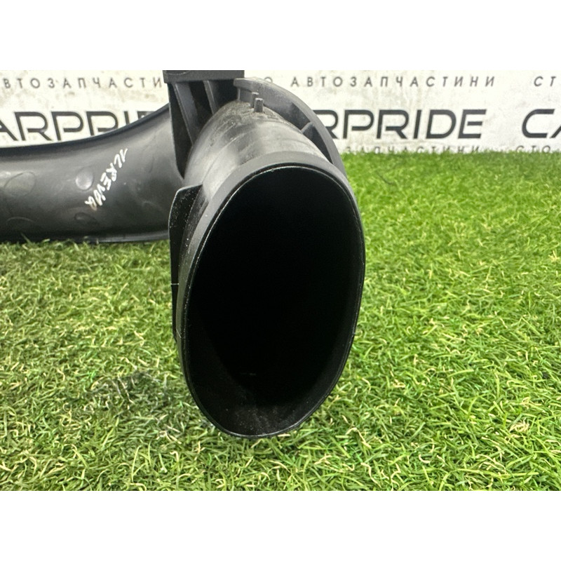 Патрубок воздушного фильтра (впускная система) LAND ROVER Range Rover Evoque L538 2016 2.0 LR056238