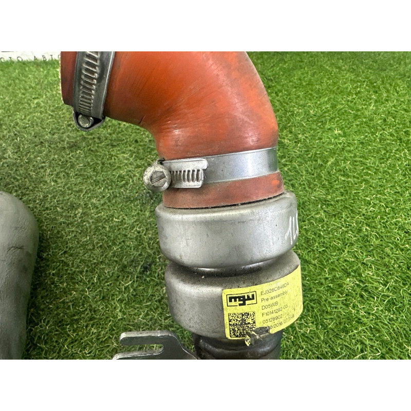 Патрубок интеркулера (двигатель и элементы) LAND ROVER Range Rover Evoque L538 2016 2.0 LR049696