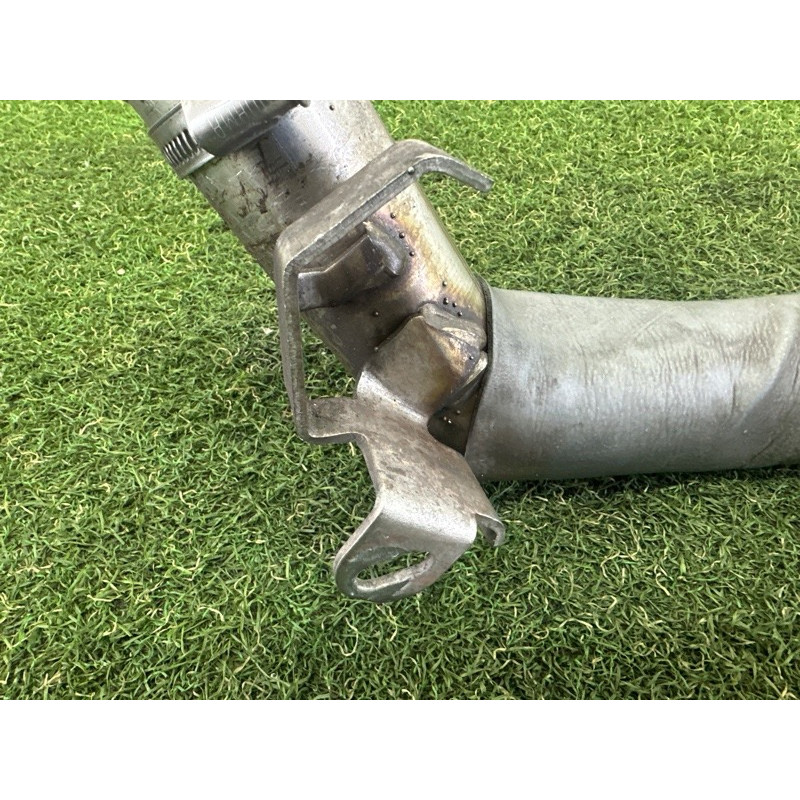 Патрубок интеркулера (двигатель и элементы) LAND ROVER Range Rover Evoque L538 2016 2.0 LR049696