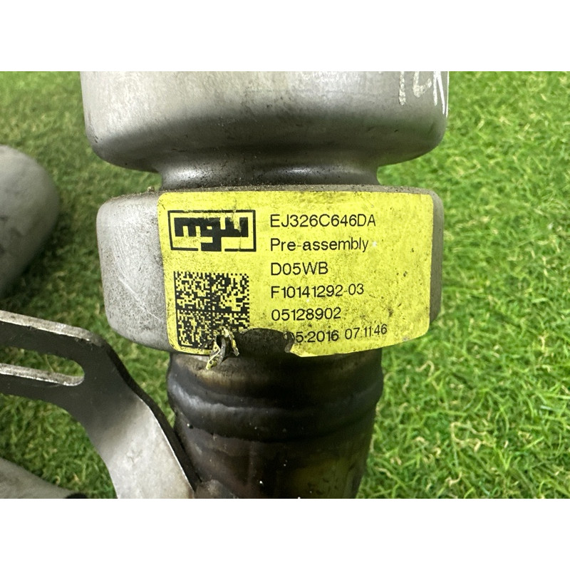 Патрубок интеркулера (двигатель и элементы) LAND ROVER Range Rover Evoque L538 2016 2.0 LR049696