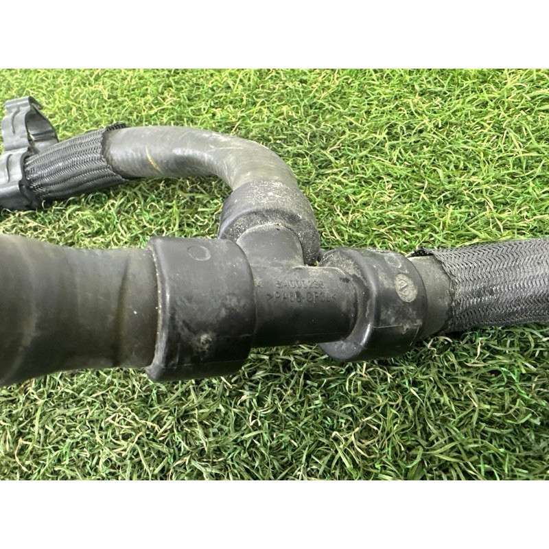 Патрубок (система охлаждения) LAND ROVER Range Rover Evoque L538 2016 2.0 LR035435