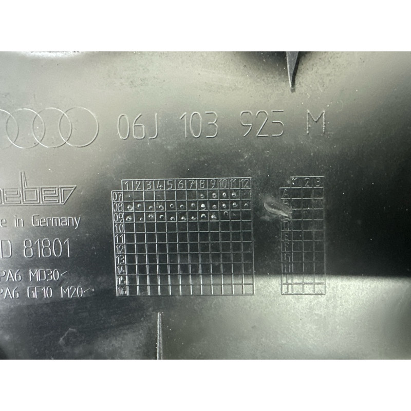 Декоративная крышка двигателя (двигатель и элементы) AUDI A4 B8 2010 2.0 CAEB 06J103925AG