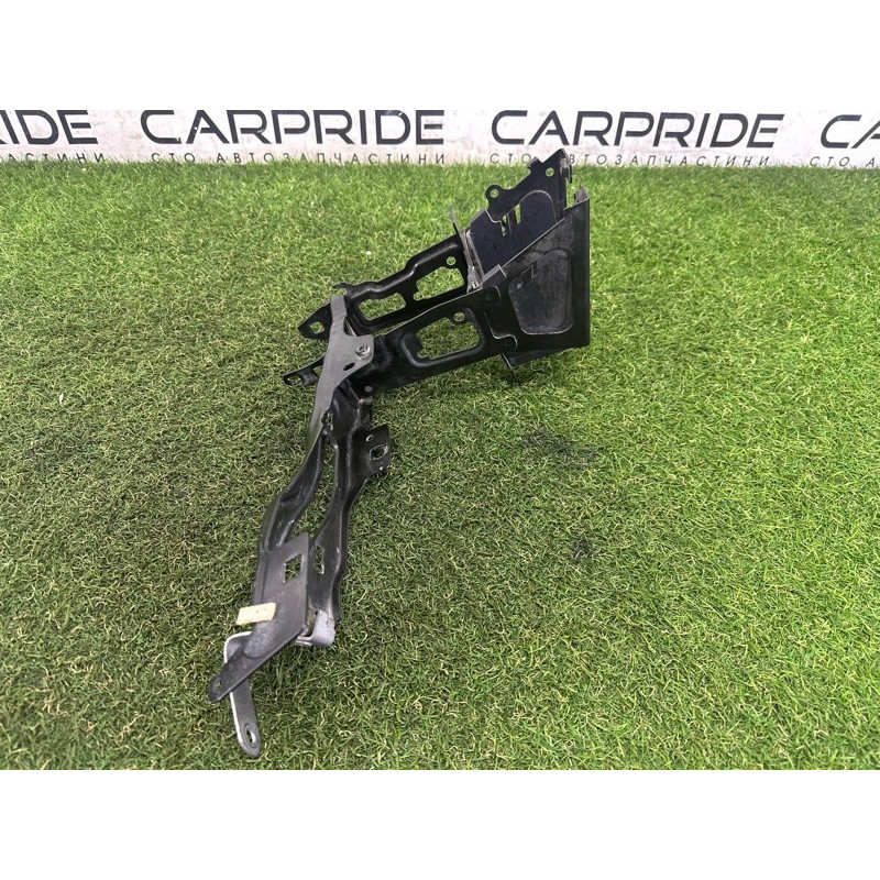 Кронштейн фары (кузов и элементы) BMW 3-series F30 2013 2.0 51647245792
