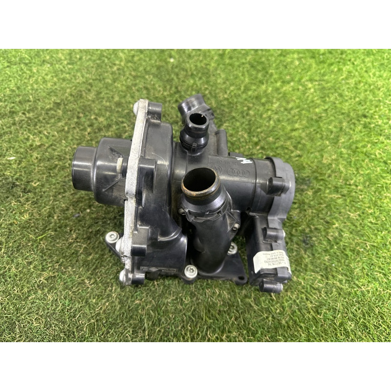 Помпа (система охлаждения) AUDI A4 B9 2018 2.0 DBPA 06L121111J