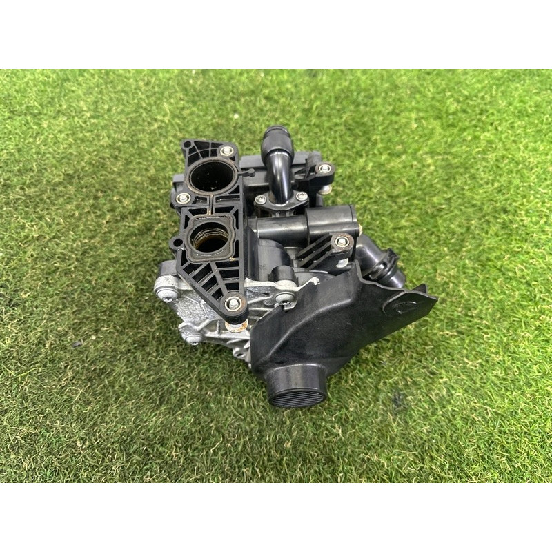 Помпа (система охлаждения) AUDI A4 B9 2018 2.0 DBPA 06L121111J