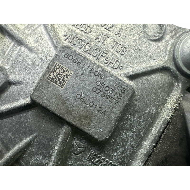 Помпа (система охлаждения) AUDI A4 B9 2018 2.0 DBPA 06L121111J