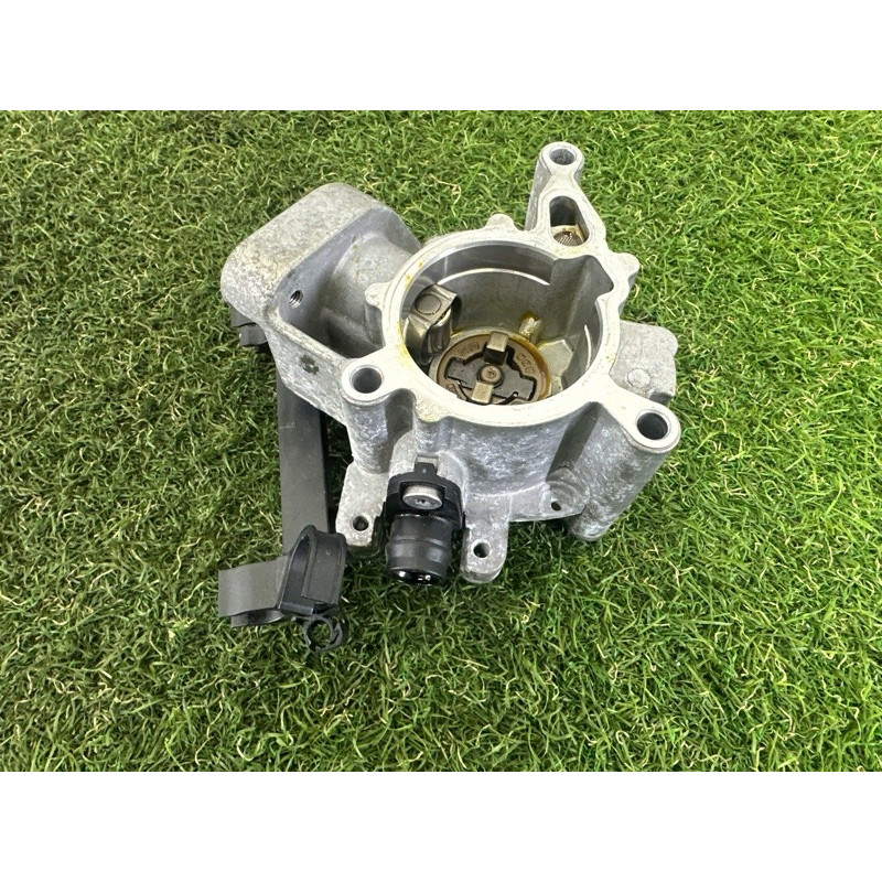 Вакуумный насос (тормозная система) AUDI A4 B9 2018 2.0 DBPA 06K145100AE