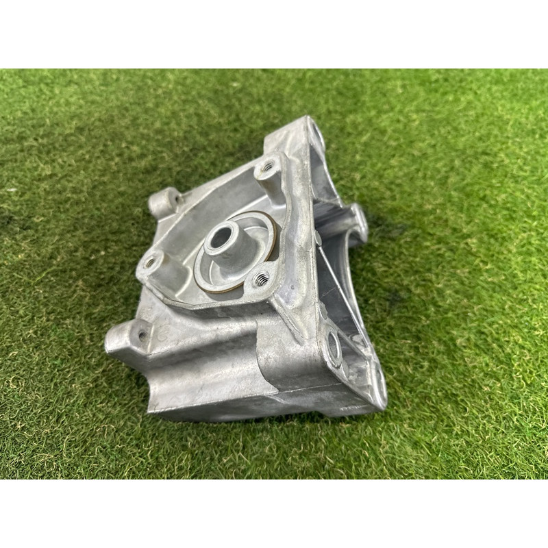 Кронштейн АКПП (трансмиссия) Jeep Grand Cherokee WK2 2018 3.6 68275992AA