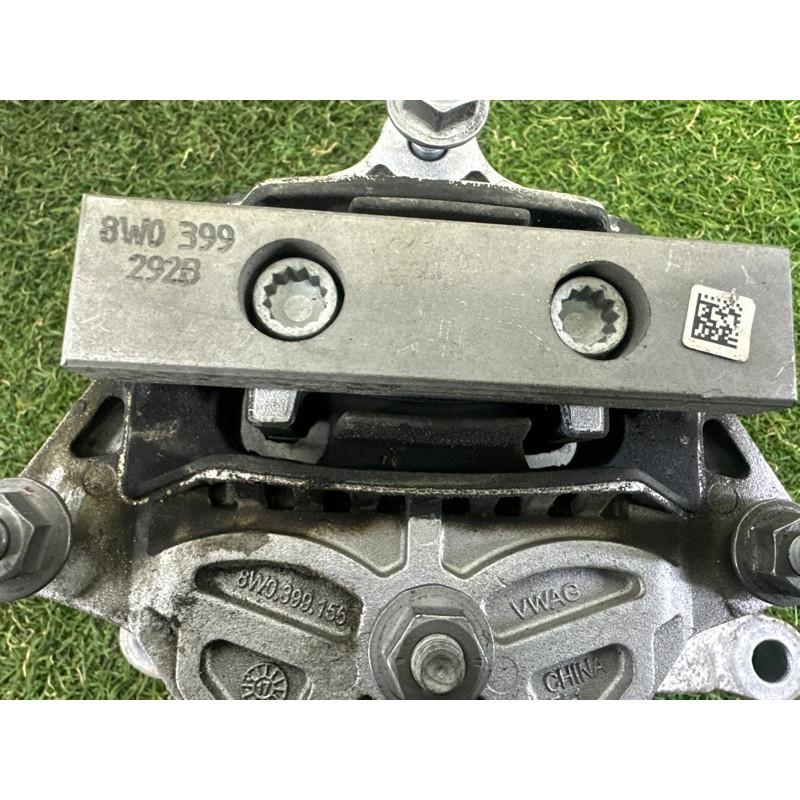 Подушка КПП (трансмиссия) AUDI A4 B9 2018 2.0 DBPA 8W0399156AN