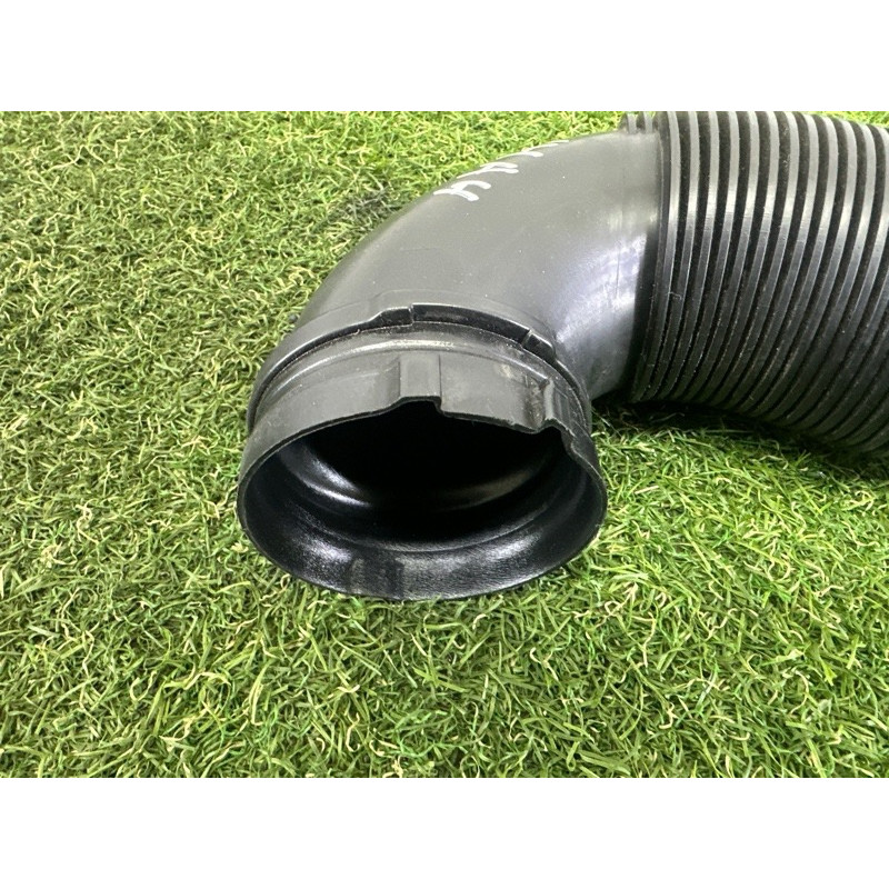 Патрубок воздушного фильтра (впускная система) AUDI A4 B9 2018 2.0 DBPA 06L129629A