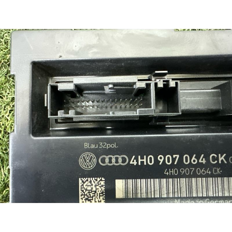 Модуль BCM (електрика / блоки управління) Volkswagen Touareg NF 2013 3.6 4H0907064CK
