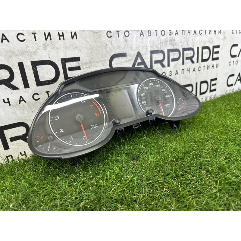 Панель приборов (салон) AUDI Q5 8R 2012 3.2 8R0920981G