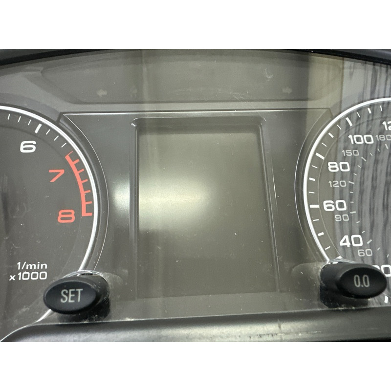 Панель приборов (салон) AUDI Q5 8R 2012 3.2 8R0920981G