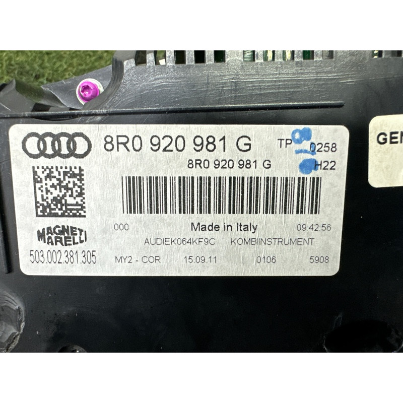 Панель приборов (салон) AUDI Q5 8R 2012 3.2 8R0920981G