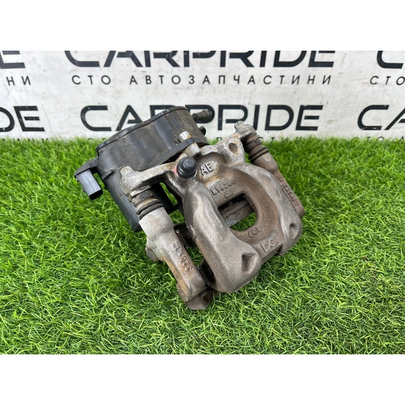 Суппорт тормозной (тормозная система) Mercedes-Benz EQB 350 X243 2022 A2474233900