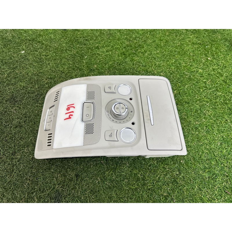 Плафон салона (салон) AUDI Q5 8R 2012 3.2 8T094714013U