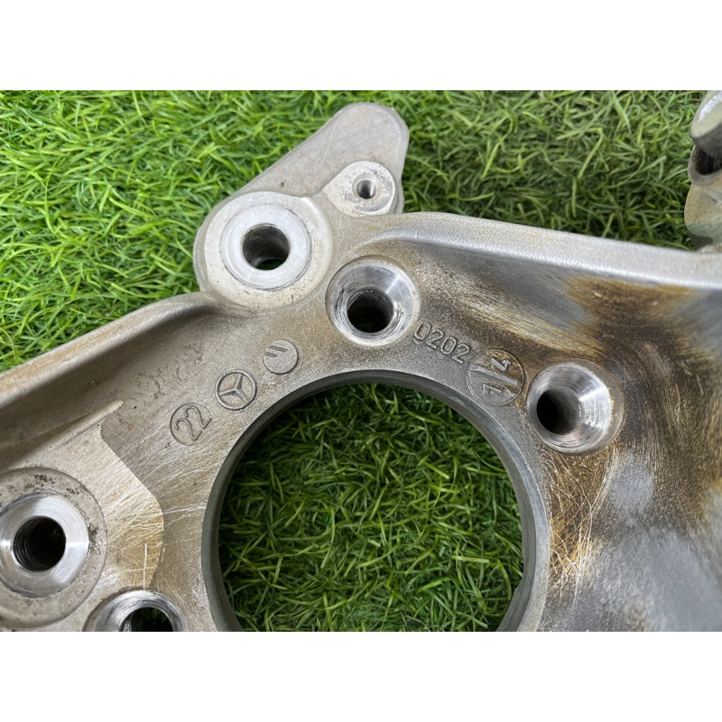 Цапфа подвески (подвеска) Mercedes-Benz EQB 350 X243 2022 A2433502301