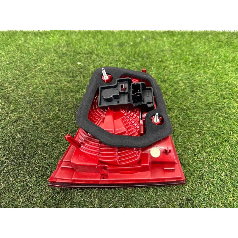 Задний фонарь (оптика) Volkswagen Touareg NF 2011 3.6 7P6945094C