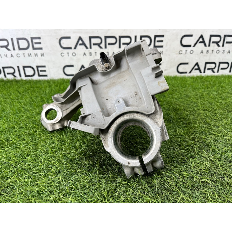 Поворотний кулак (подвеска) Mercedes-Benz EQB 350 X243 2022 A2473320100