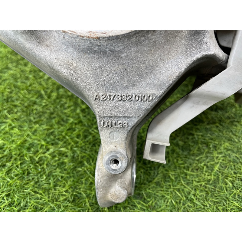 Поворотний кулак (подвеска) Mercedes-Benz EQB 350 X243 2022 A2473320100