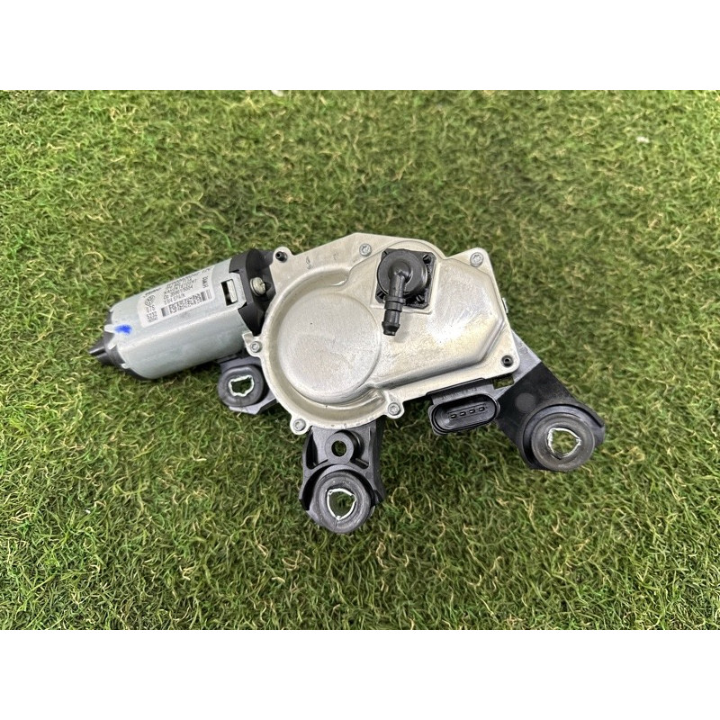 Мотор дворников (электрика) Volkswagen Touareg NF 2013 3.0 Hybrid 7P6955711A