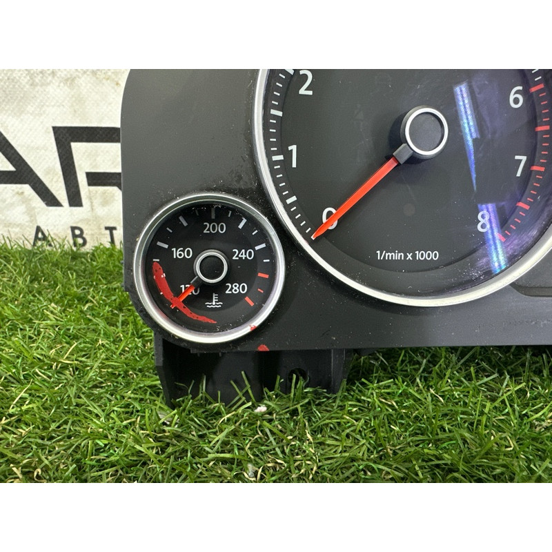 Панель приборов (салон) Volkswagen Touareg NF 2011 3.6 7P6920981E