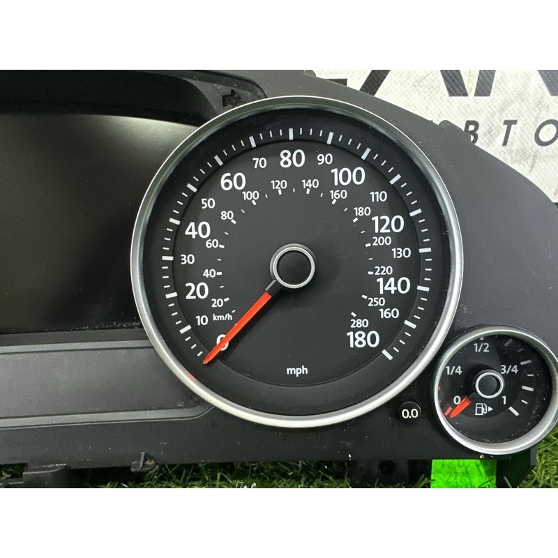 Панель приборов (салон) Volkswagen Touareg NF 2011 3.6 7P6920981E