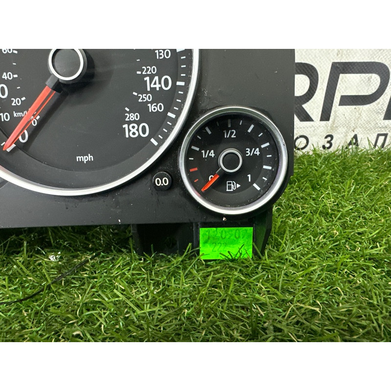 Панель приборов (салон) Volkswagen Touareg NF 2011 3.6 7P6920981E