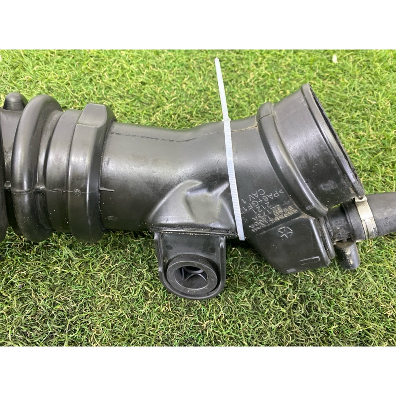 Патрубок воздушного фильтра (впускная система) Jeep Grand Cherokee WK2 2014 3.0 Diesel 68088275AB