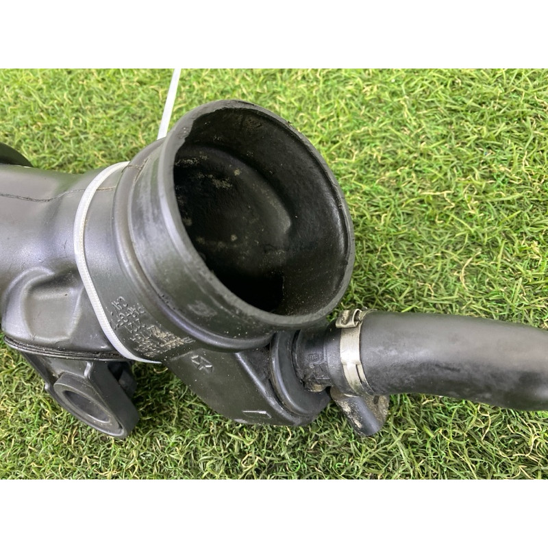 Патрубок воздушного фильтра (впускная система) Jeep Grand Cherokee WK2 2014 3.0 Diesel 68088275AB