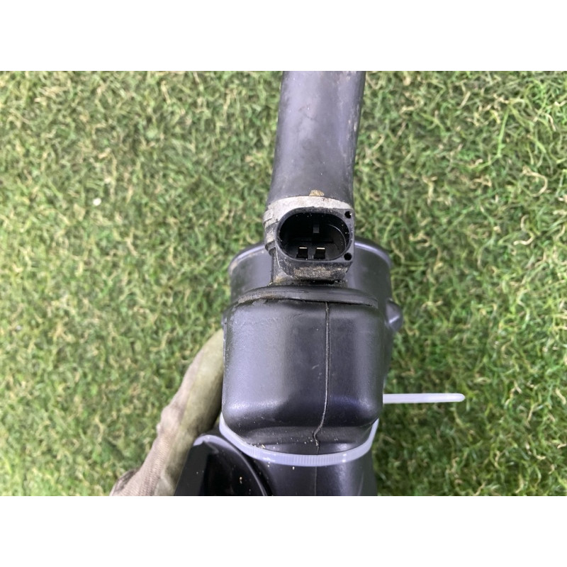 Патрубок воздушного фильтра (впускная система) Jeep Grand Cherokee WK2 2014 3.0 Diesel 68088275AB