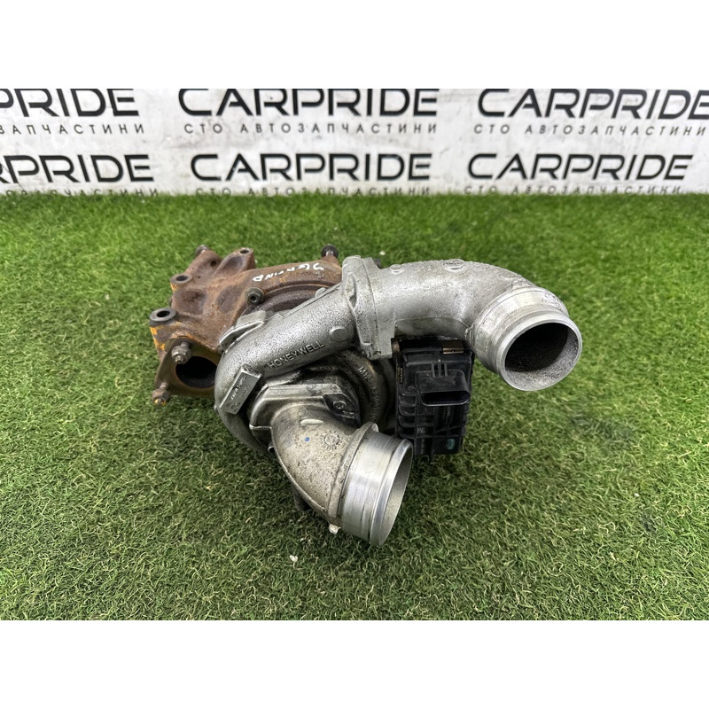 Турбина (выпускная система) Jeep Grand Cherokee WK2 2014 3.0 Diesel 68211213AA