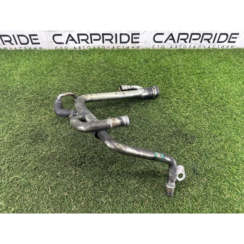 Трубка системы охлаждения (система охлаждения) Jeep Grand Cherokee WK2 2014 3.0 Diesel 68211205AB