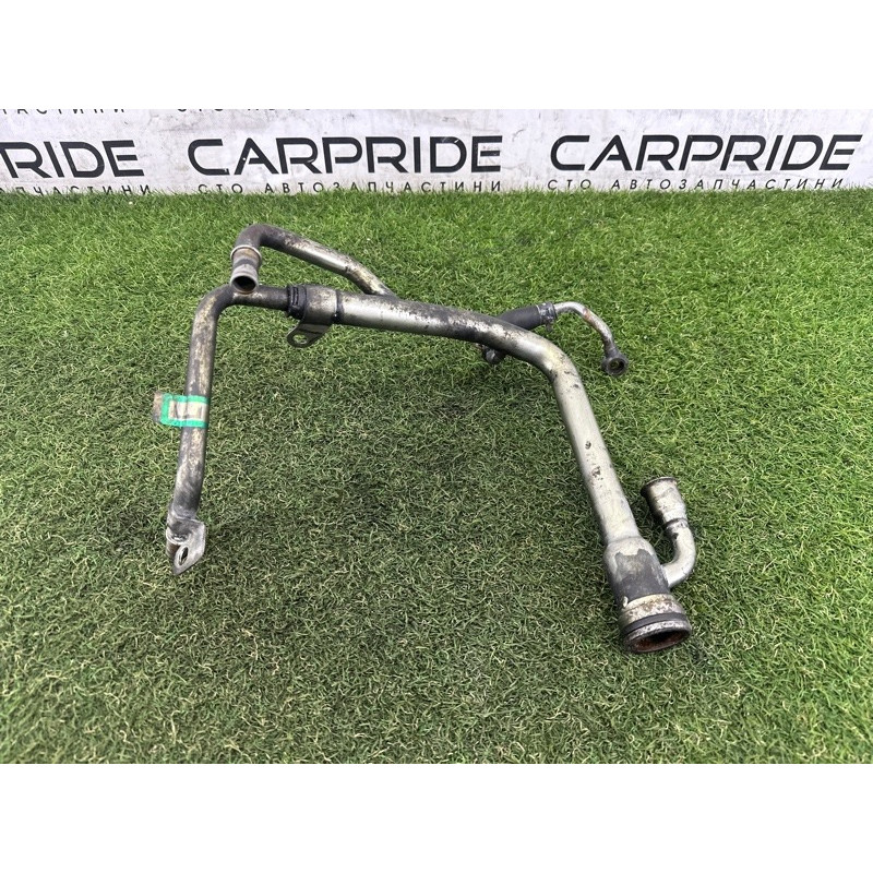 Трубка системы охлаждения (система охлаждения) Jeep Grand Cherokee WK2 2014 3.0 Diesel 68211205AB