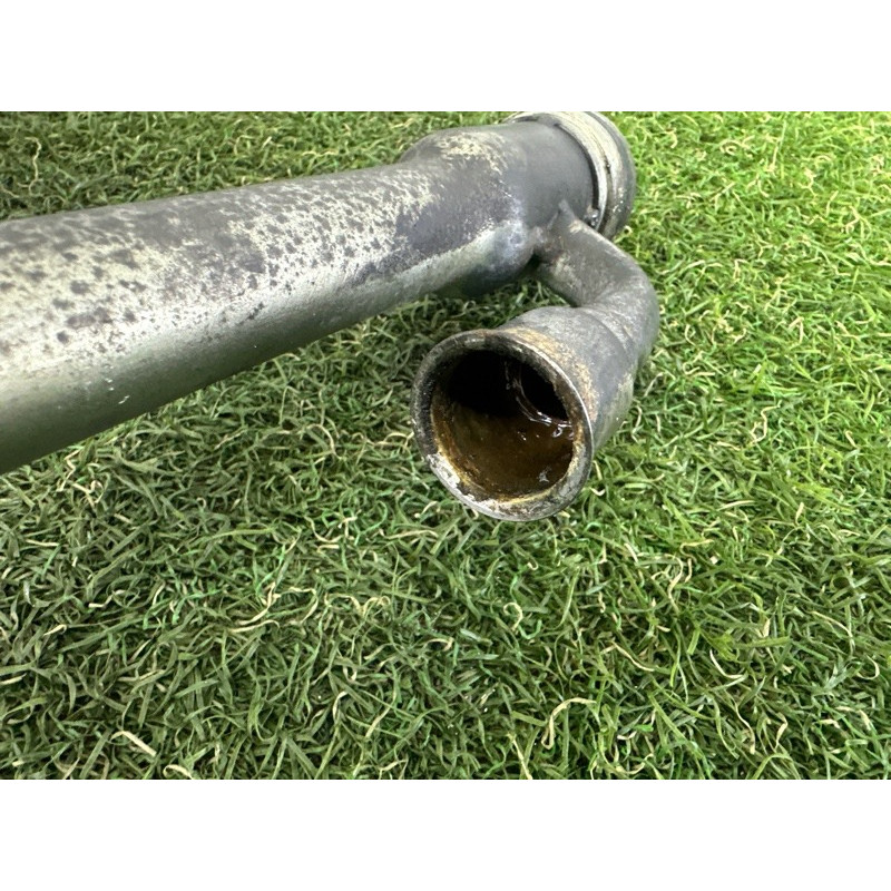 Трубка системы охлаждения (система охлаждения) Jeep Grand Cherokee WK2 2014 3.0 Diesel 68211205AB