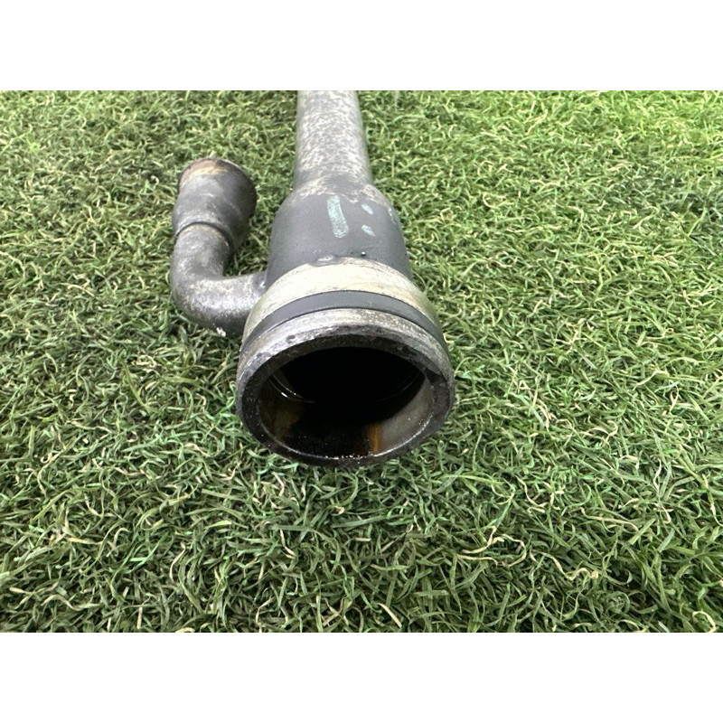 Трубка системы охлаждения (система охлаждения) Jeep Grand Cherokee WK2 2014 3.0 Diesel 68211205AB